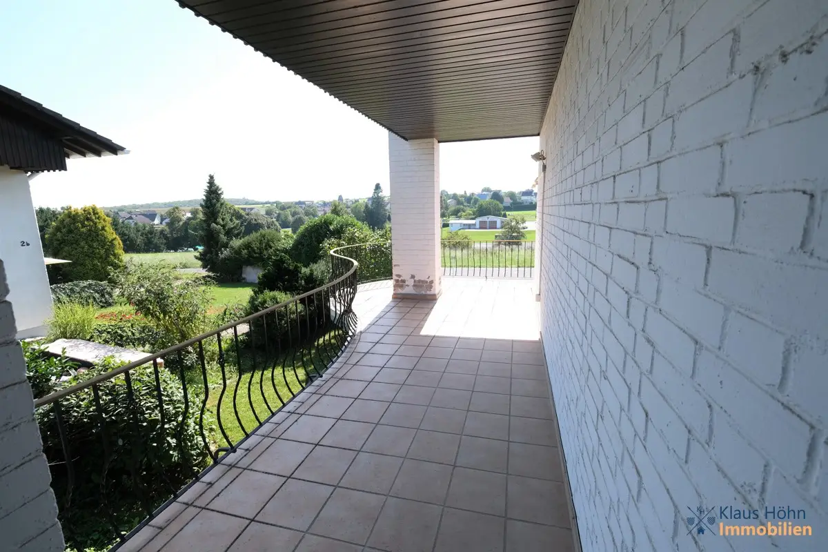 Balkon/ Terrasse