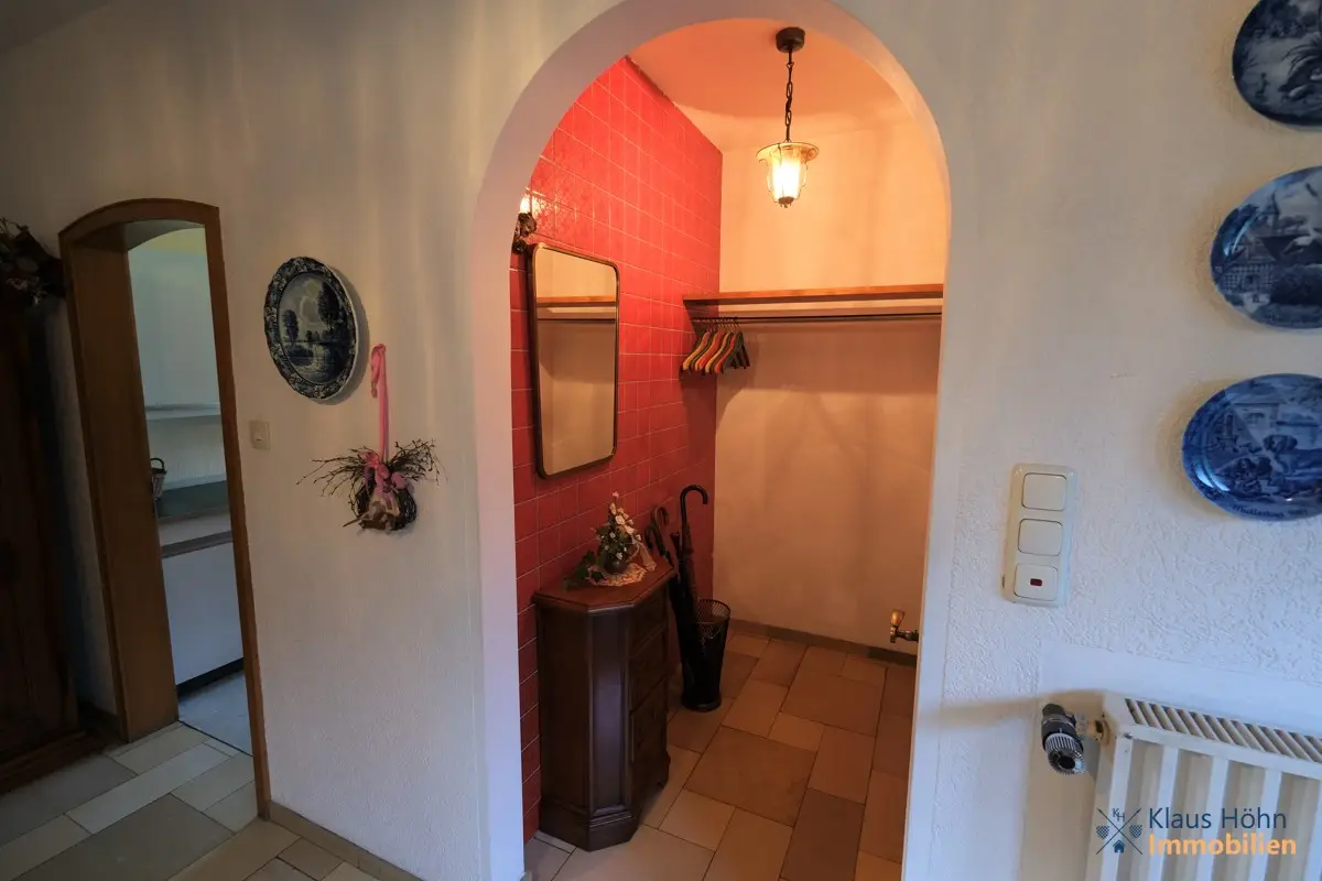 Garderobe EG